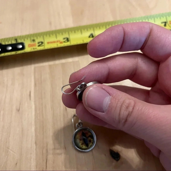 Dragon Eye Earrings Lizard Reptile Cat Fantasy Nerd LOTR Dangle Cosplay - Picture 5 of 6